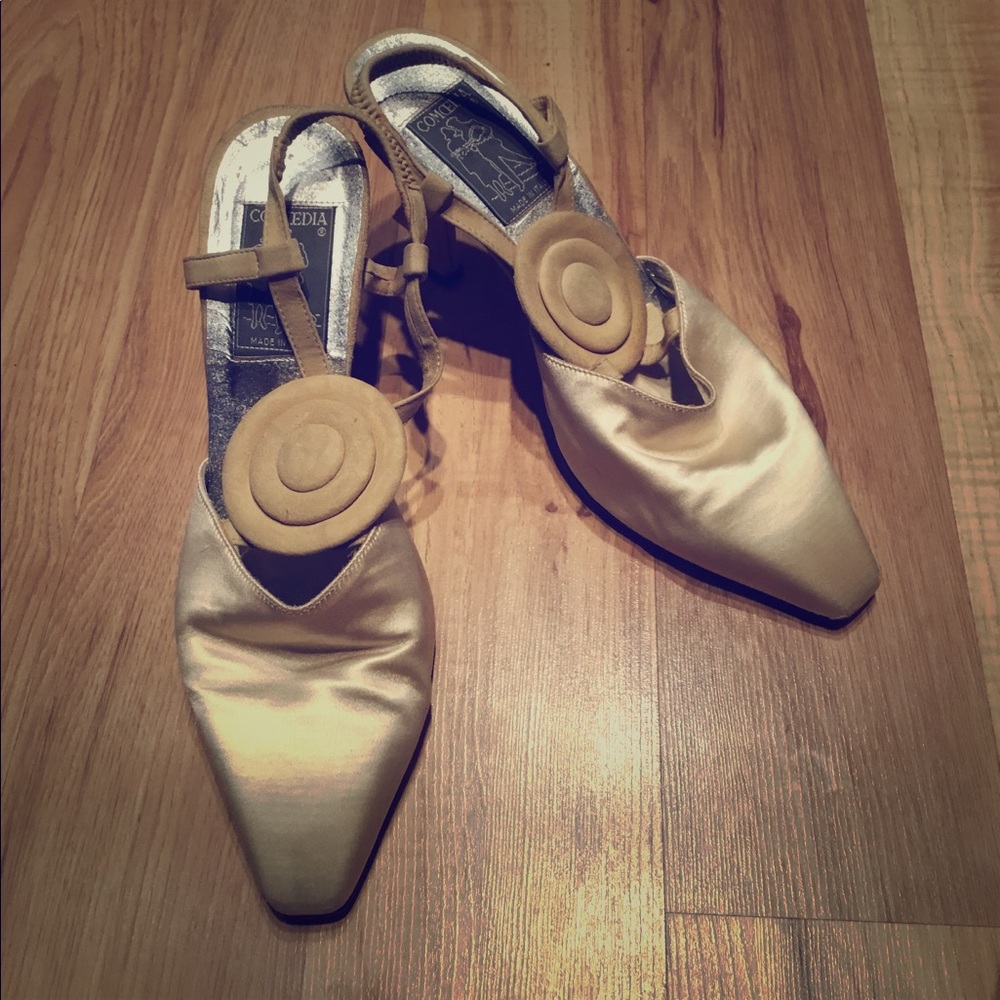 Gold/yellow Comcedia heel